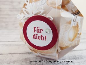 Mehr über den Artikel erfahren Teamtreffen – Weihnachtskugel, Dreieckbox